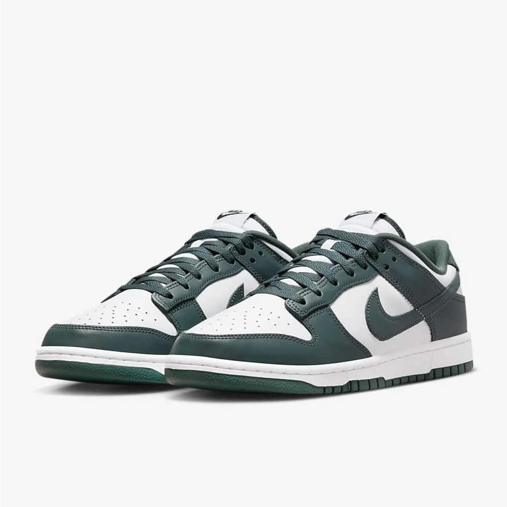 Nike Dunk Low Retro